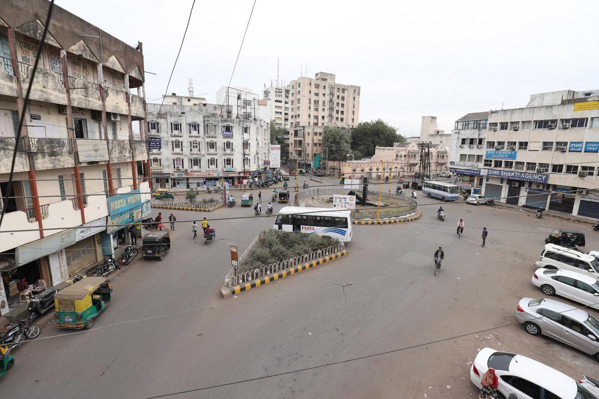 Nova Hotel Star Palace Rajkot Bagian luar foto